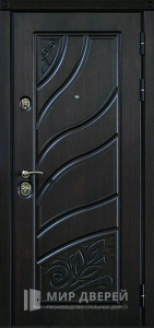 Наружная входная дверь в дом №21 - фото №1